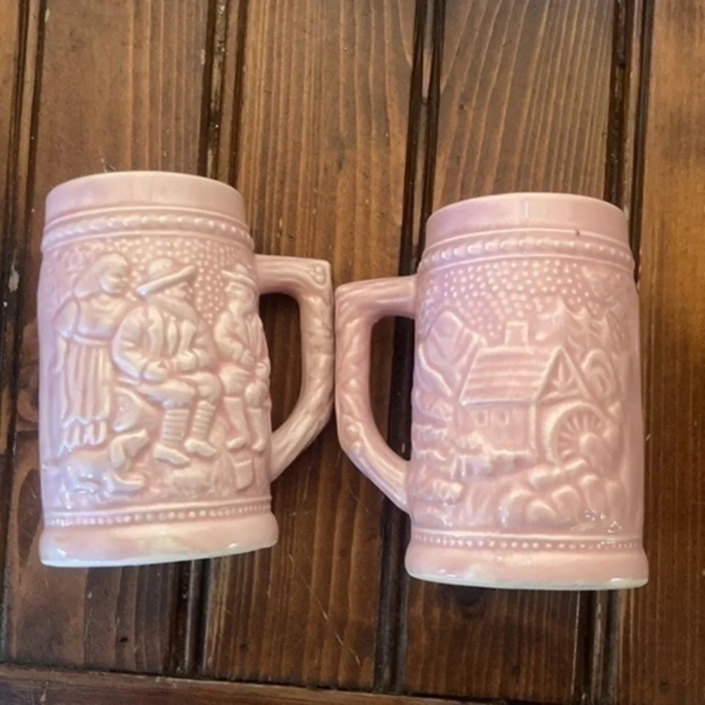 Vintage Japan Pink Mini Stein Set​